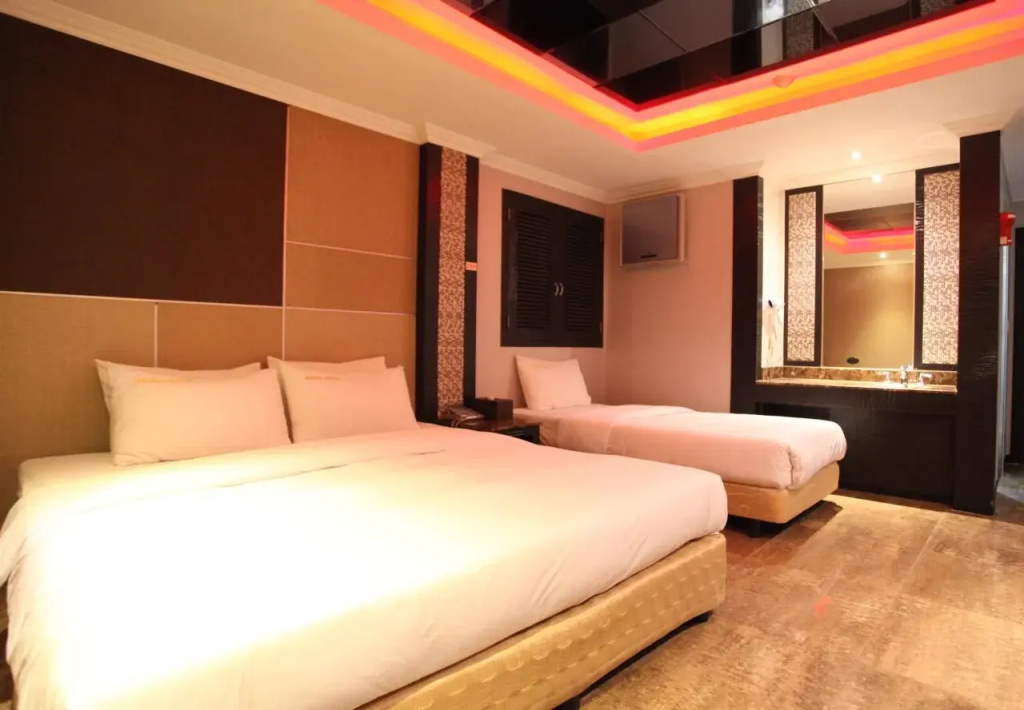 Hotel photo 2