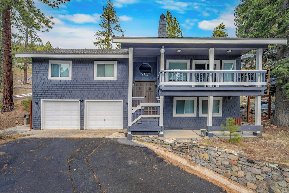 Donner Lake Delight - Near Lake, Truckee Escape