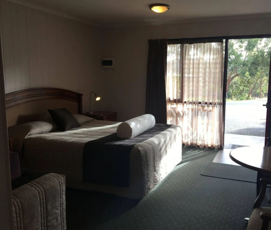 Parsons Bay Retreat