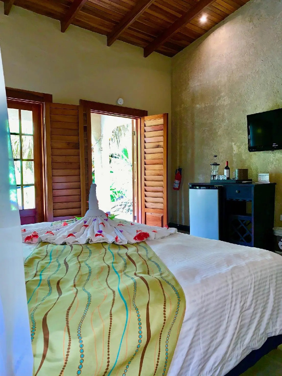 The Falls Resort At Manuel Antonio - Bed And Breakfast