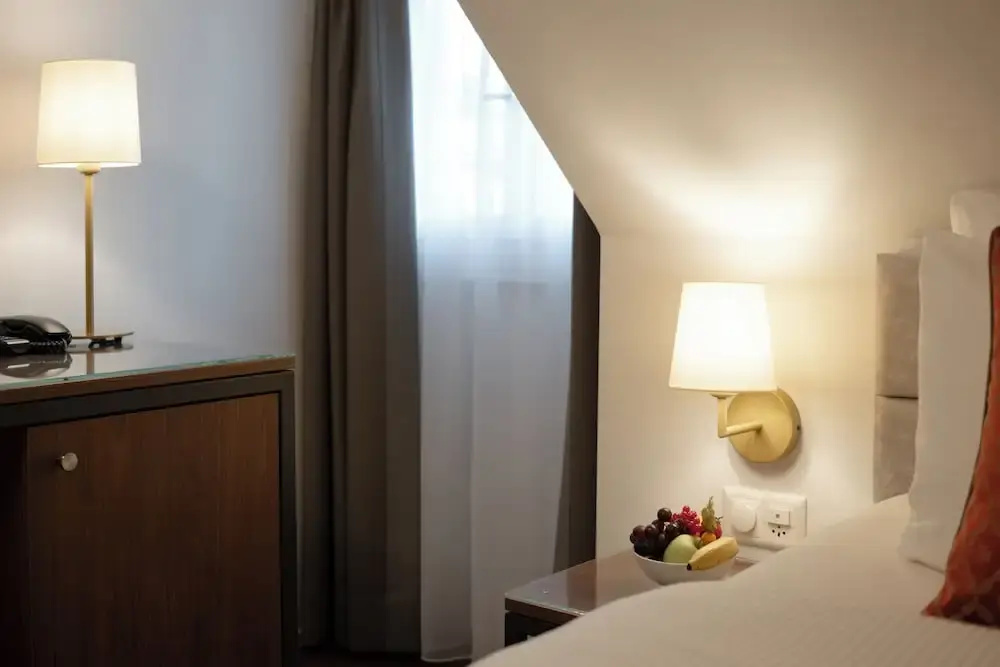 Standard Single room with balcony and with city view