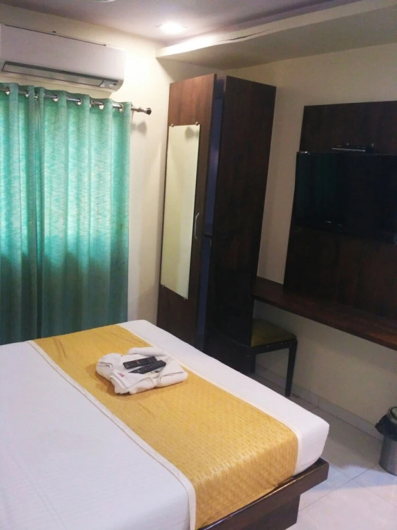 標準三人房，市景單人床