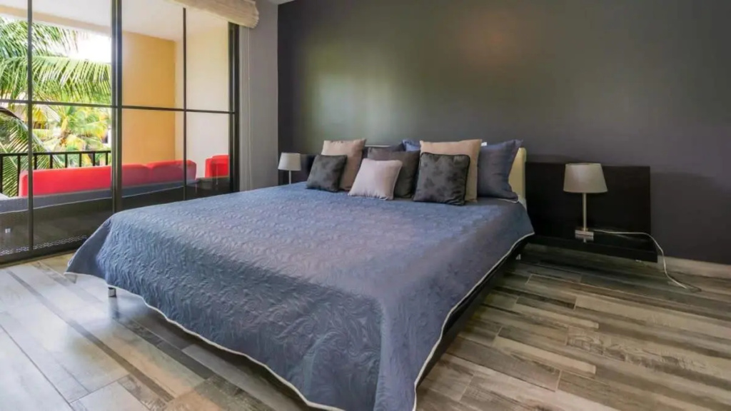 Modern One-Bedroom Condo with Pool Views, Beach Club Access & Resort Amenities
