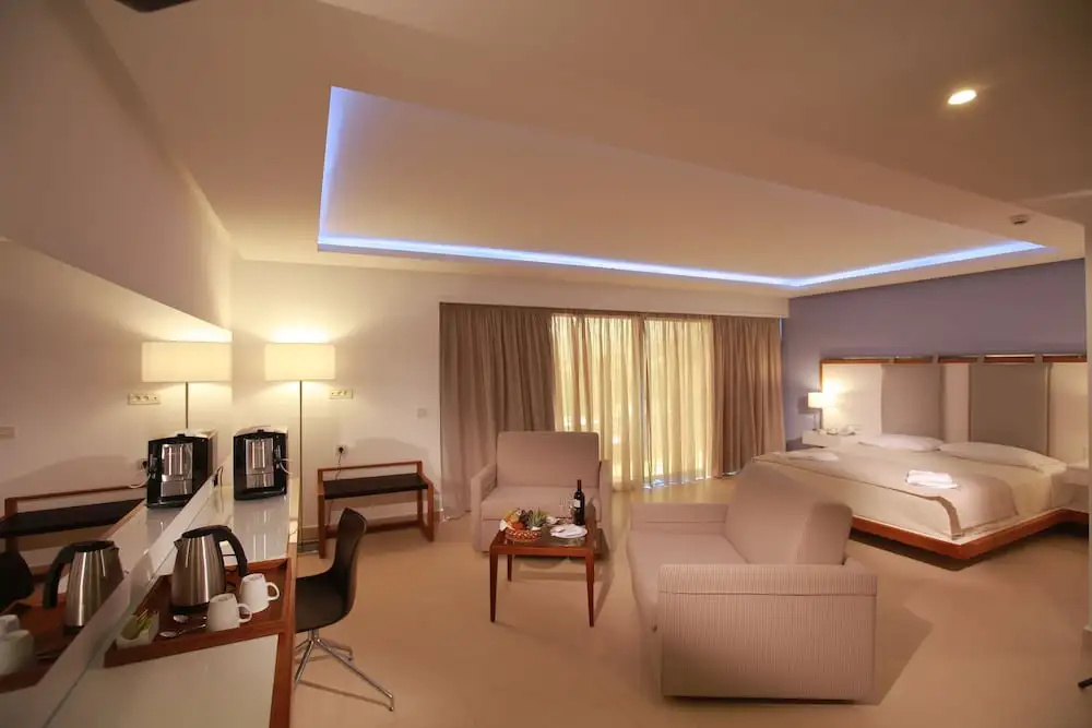 Junior Suite with balcony and with mountain view
