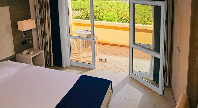 Balcony & Terrace