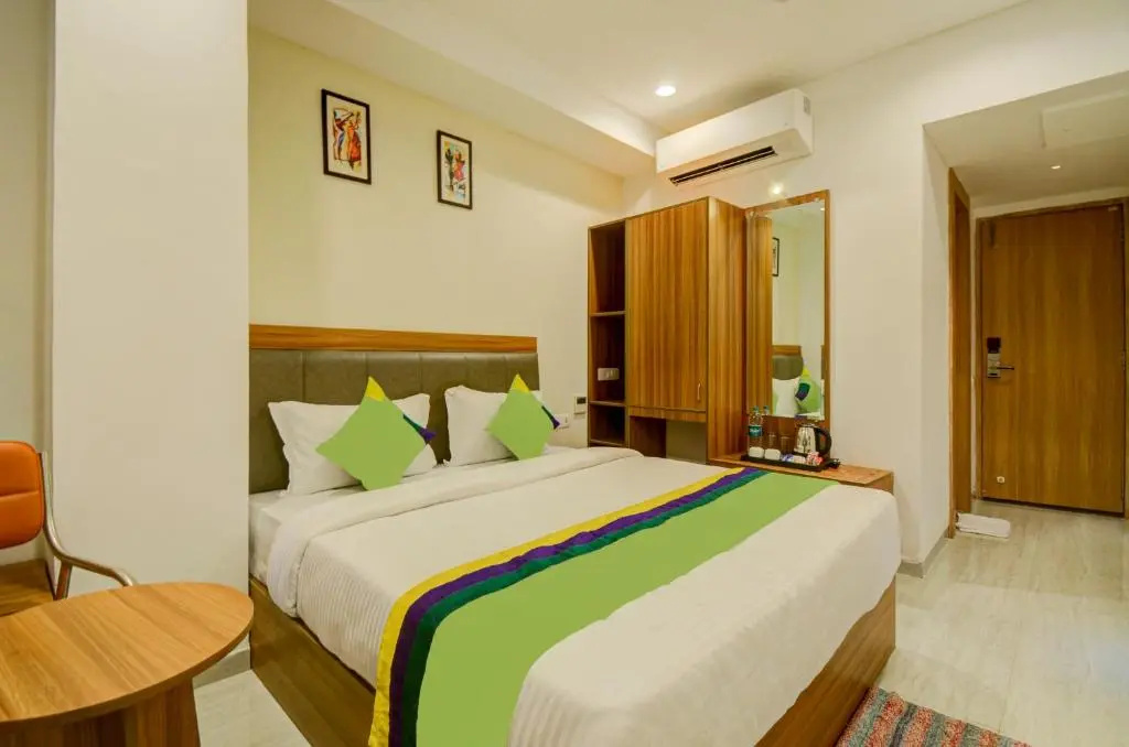 Economy room