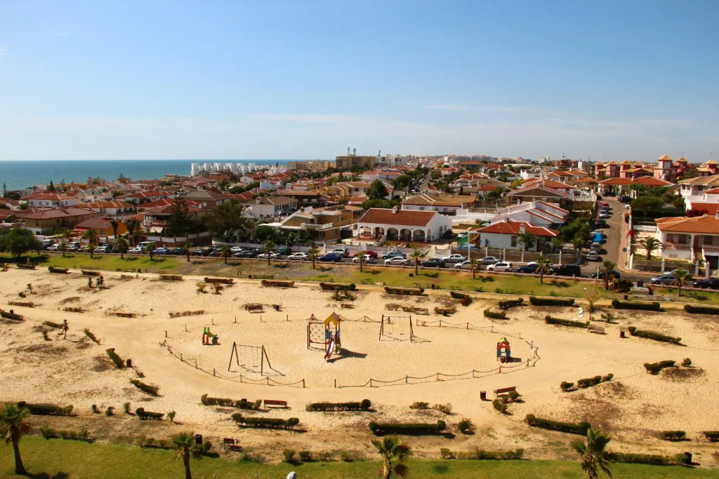 Beach & Waterfront