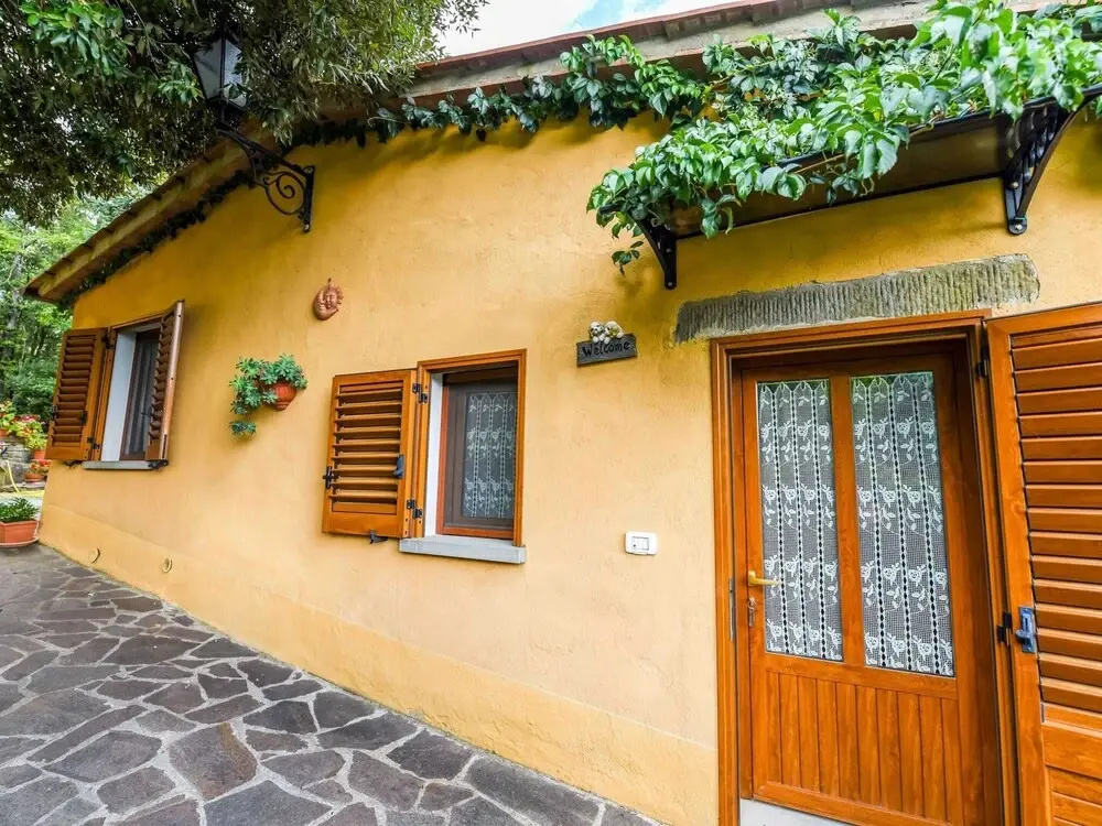 Cottage in Tuscany With Pool & Olive Groves