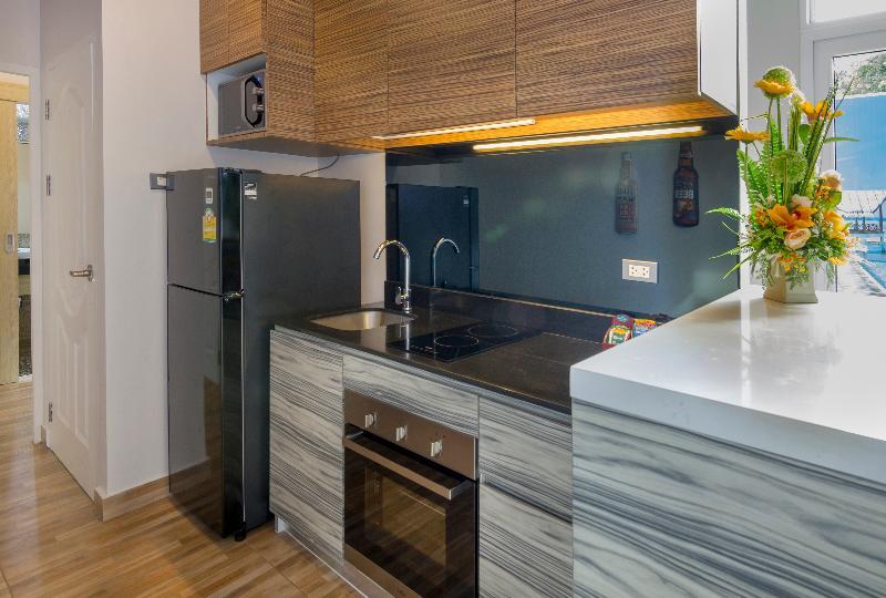 Вилла с 3 комнатами с балконом в Tropicana Pool Villa