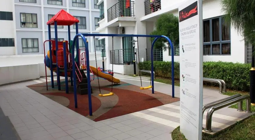 CozySoho-Cyberjaya,Netflix provided,fit 5pax