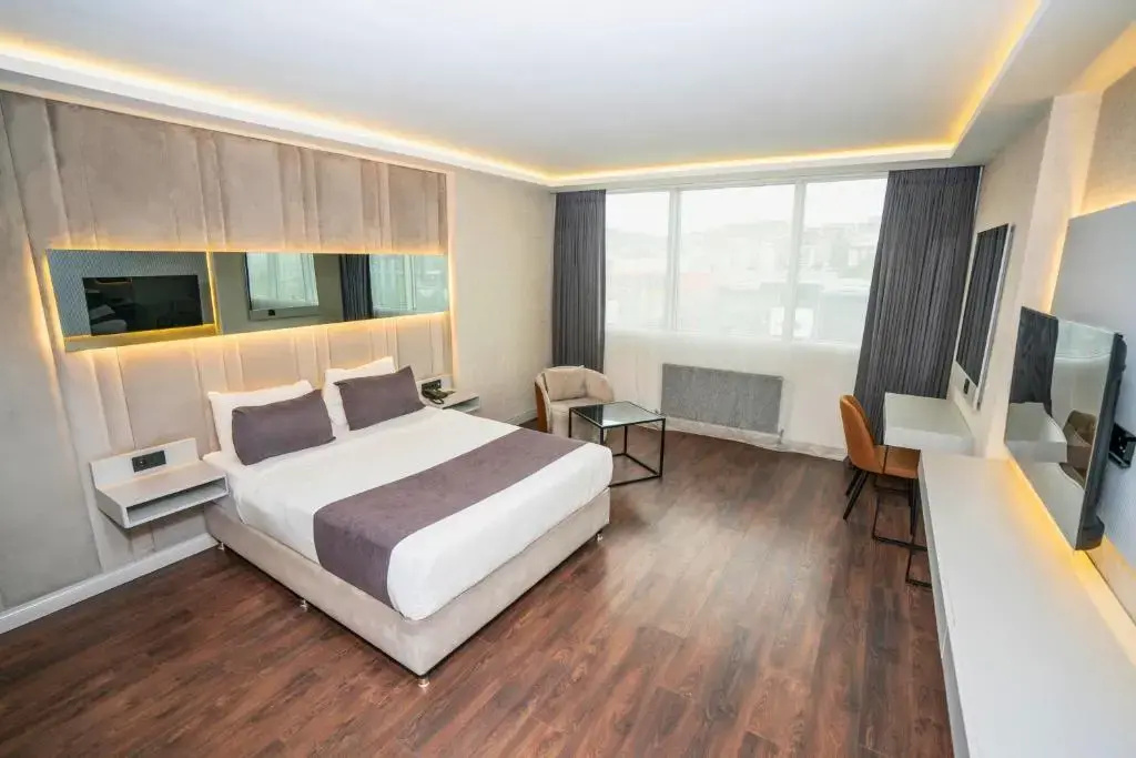 Standard Double room (full double bed)