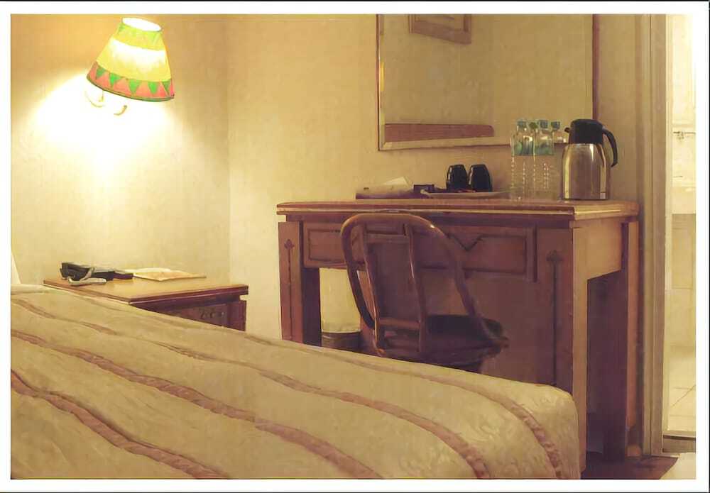 Image 7