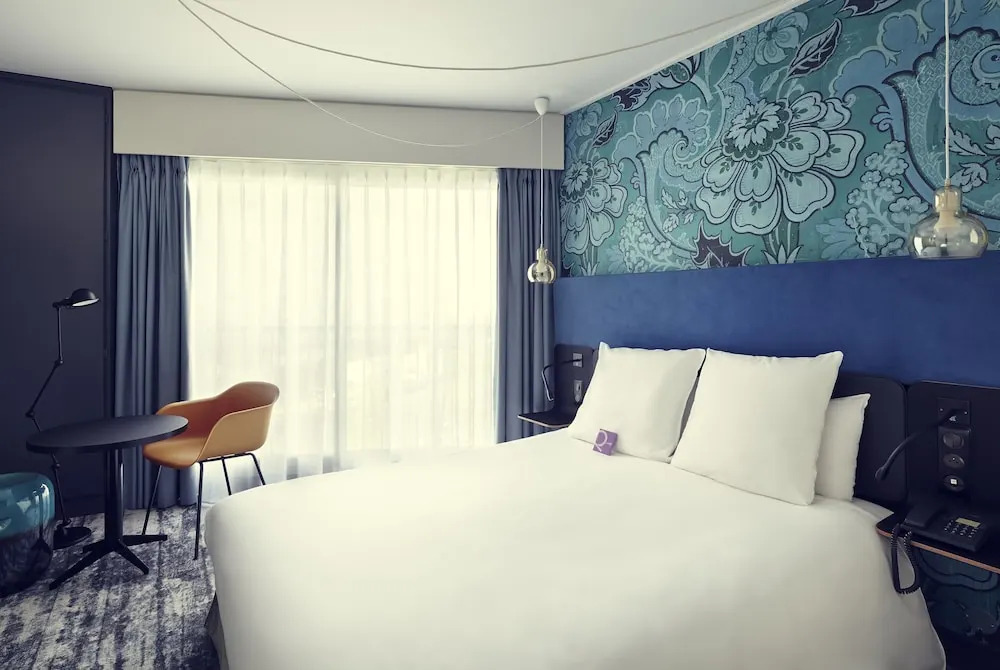 Одноместный номер Standard с балконом односпальная кровать в Mercure Paris Bastille Saint Antoine