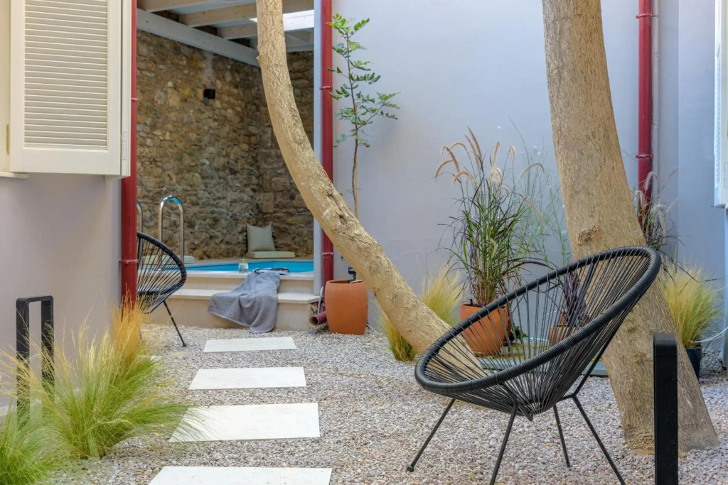 Incomparable Plaka's Luxury Apt Private Pool