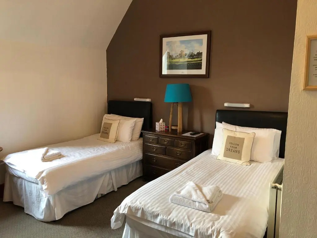 Standard Double room (twin beds)