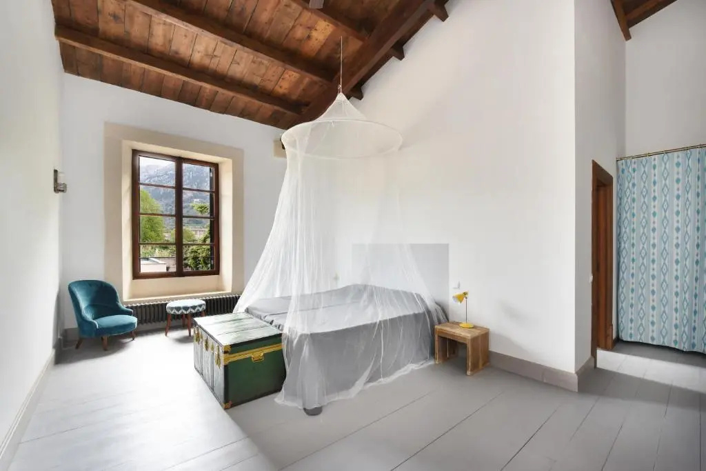 Deluxe Double room with mountain view (full double bed)