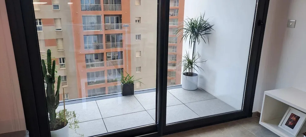 E1 Suites - Hosted by Sweetstay