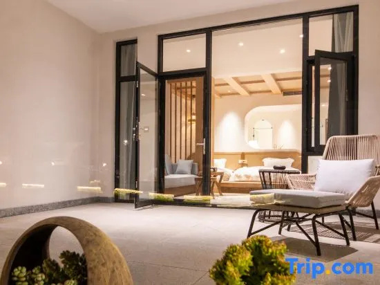 Standard room with view