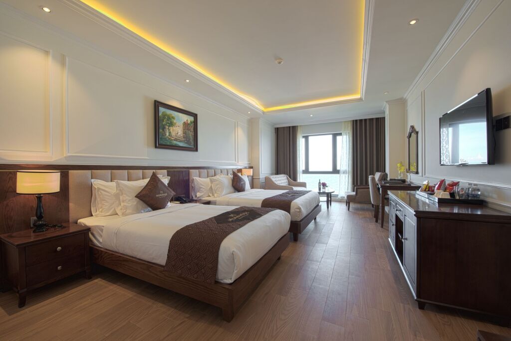 Monarque Hotel Danang