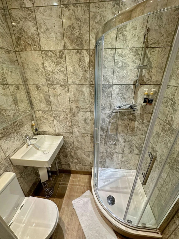 Двухместный номер Standard двуспальная кровать в Somerset Hotel Baker Street London