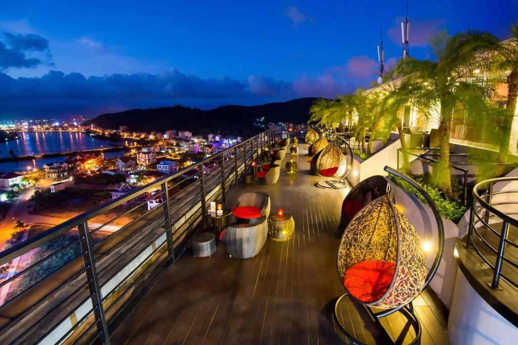 Royal Halong Hotel, Халонг, В'єтнам мініатюра 18