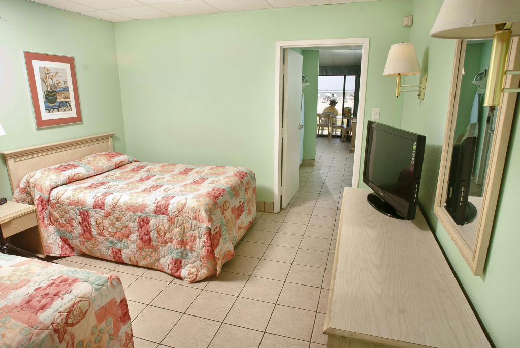 Schooner Inn — 5