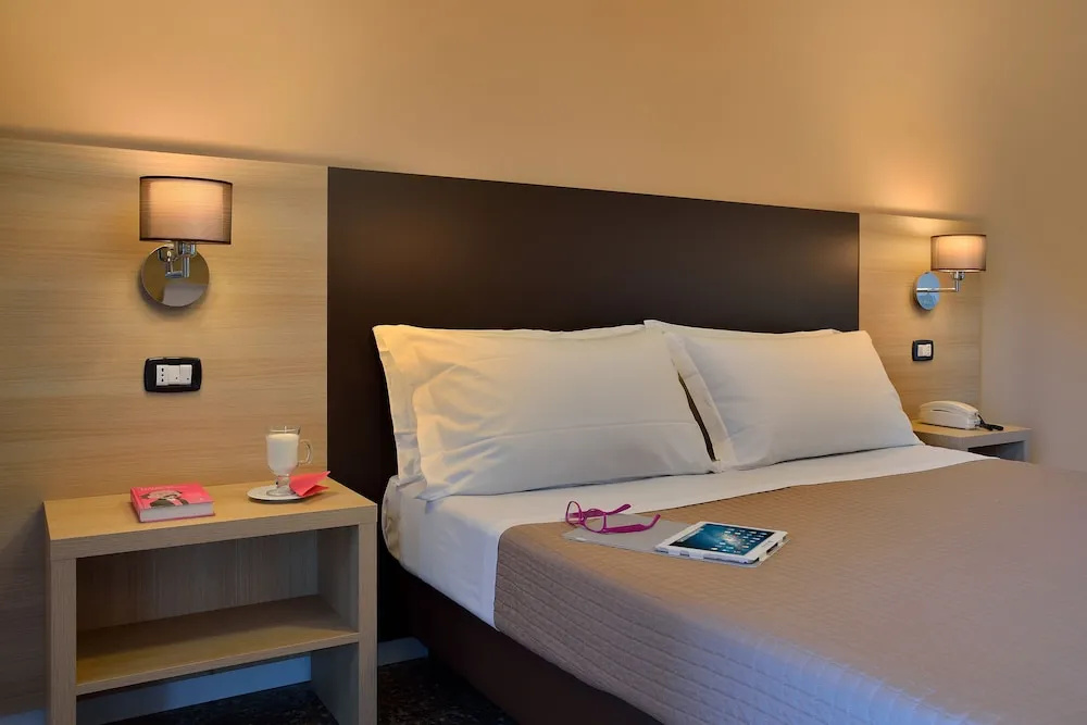Hotel Piero Della Francesca - Chambres
