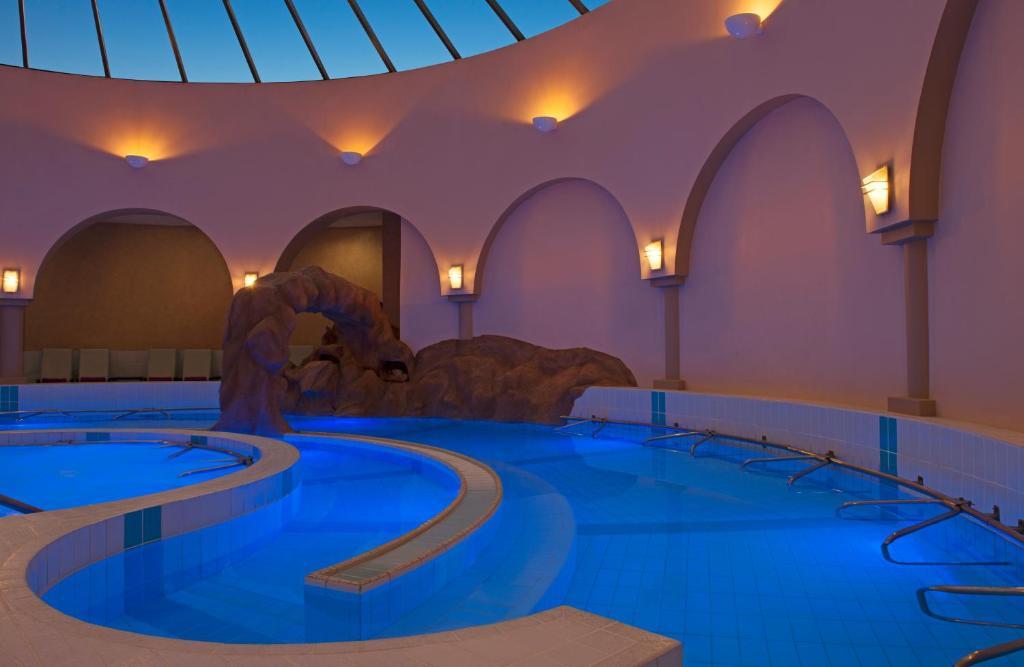 Le Meridien Abu Dhabi