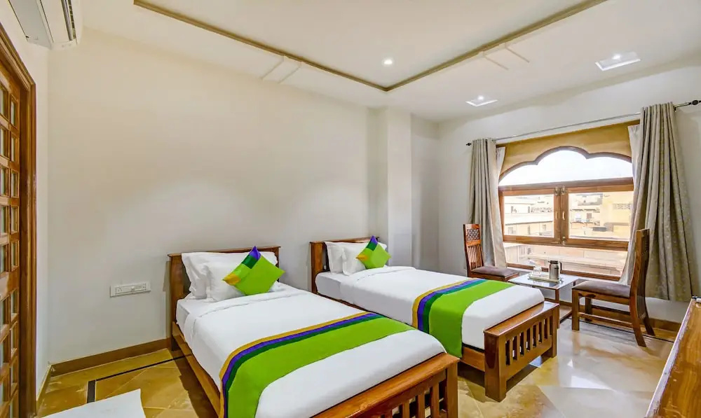Treebo Chandrangan Excellency, 1 Km From Jaisalmer Fort - Chambres