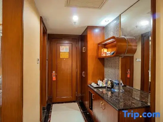 Yijian Holiday Hotel - Chambres
