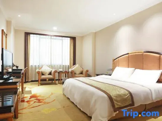 Executive Double room (full double bed)
