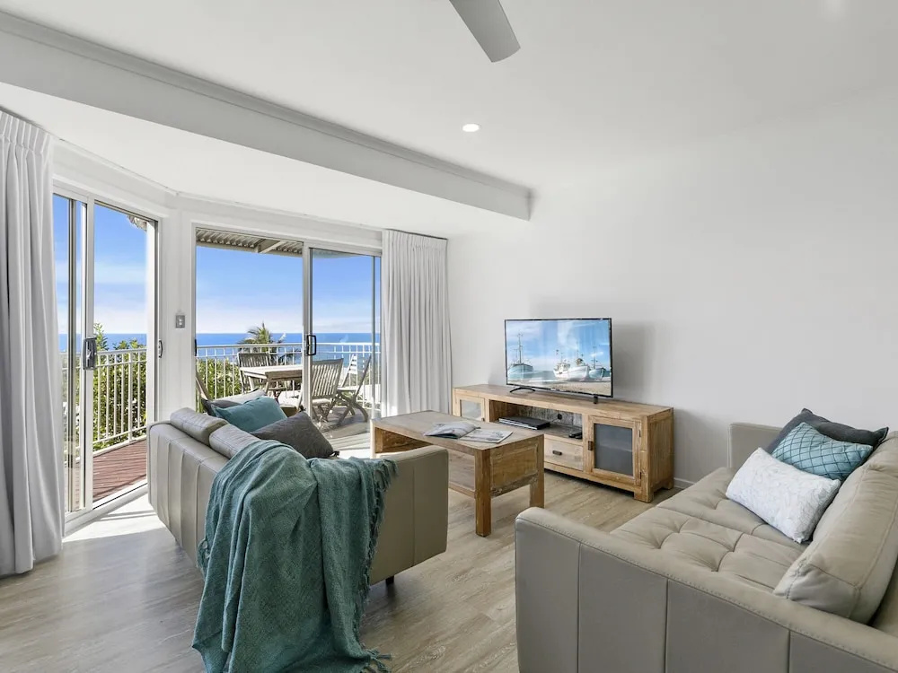 Apartment with balcony and with ocean view