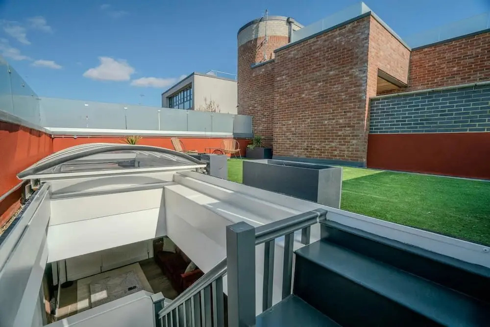 Stylish 3BR Wimbledon Roof Terrace & Parking