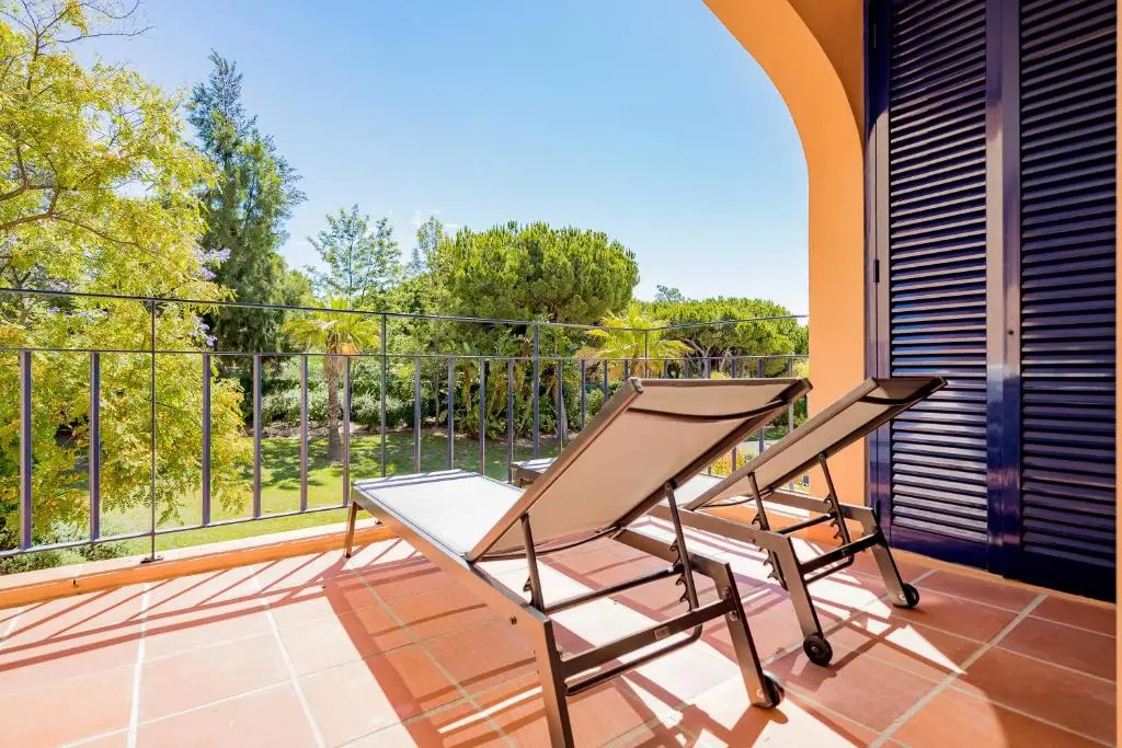 AL - W Residence Golf F5