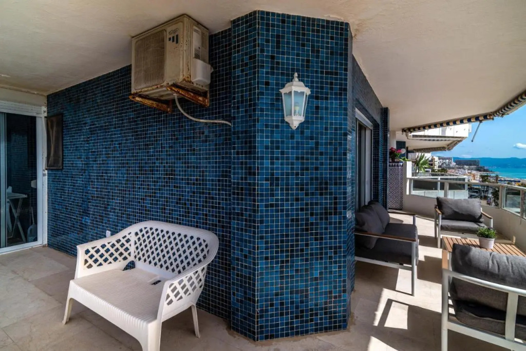 Отель LXR La Carihuela Sea Views 3Hab., фото 18