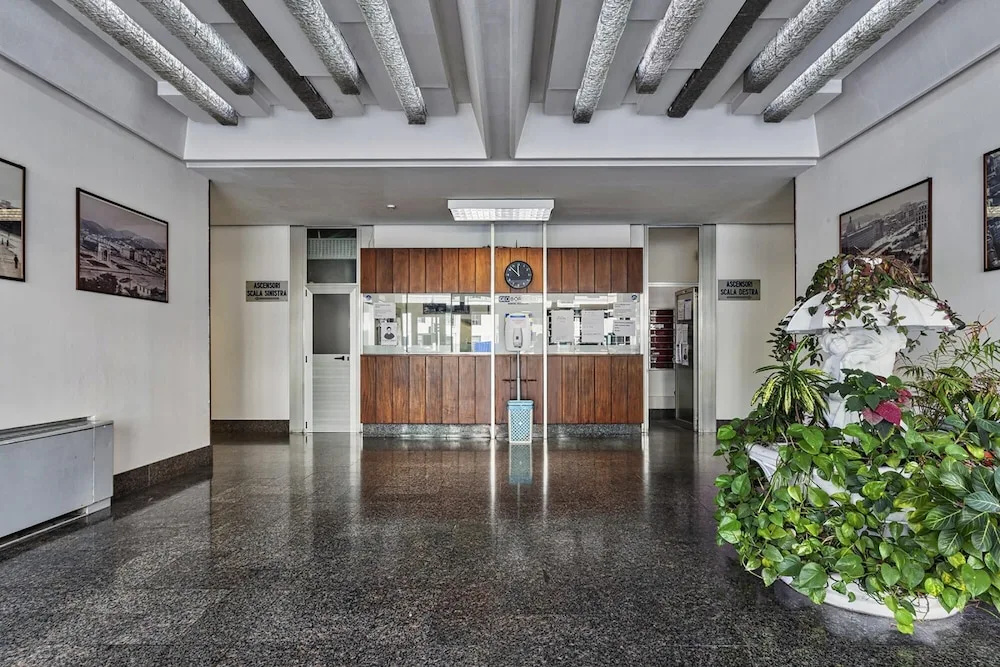 Deluxe Apartment - Grey by Wonderful Italy