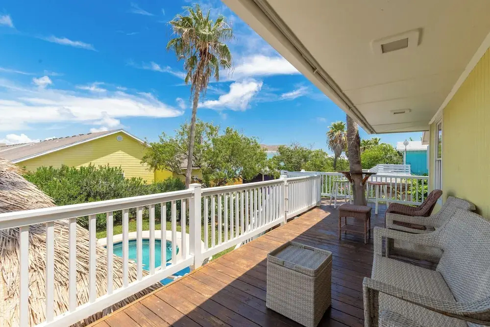 The Shell House Private Pool Pet Friendly
