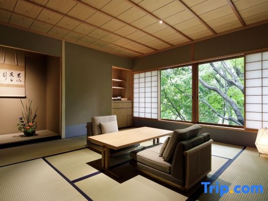 The Westin Miyako Kyoto (KASUI-EN) 사진 2