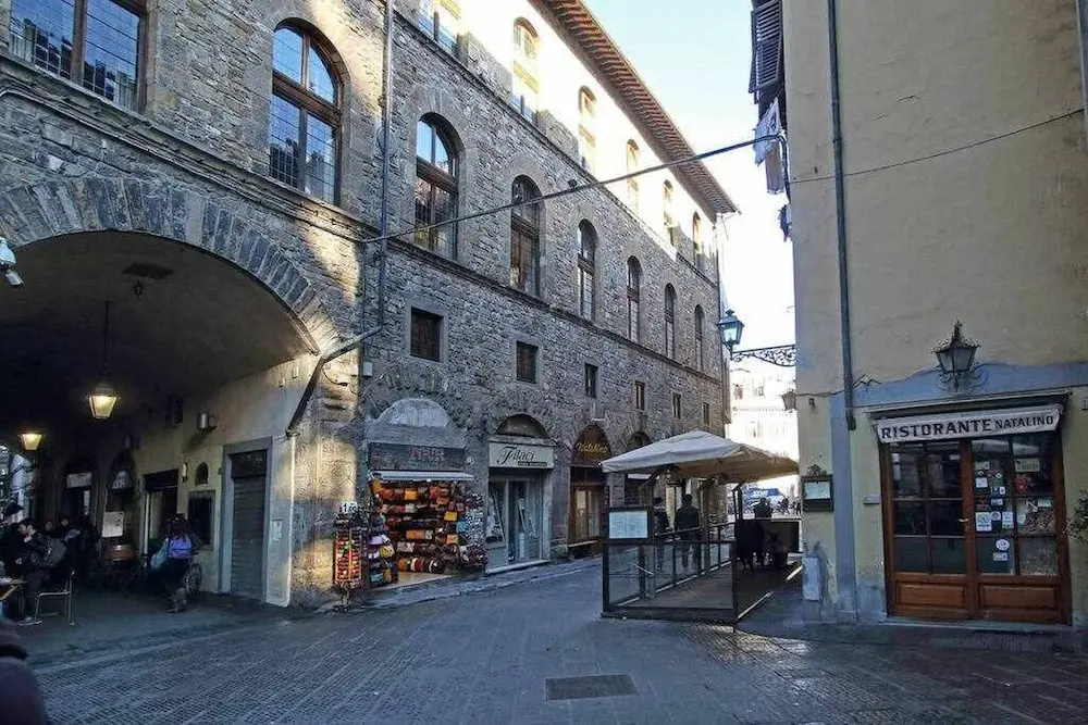 Piazza Salvemini Elegant