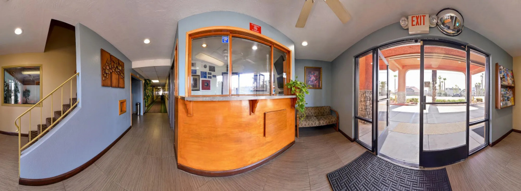 Lobby & Reception