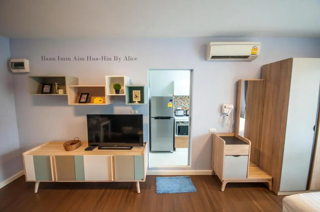 Baan Imm Aim Huahin by Alice
