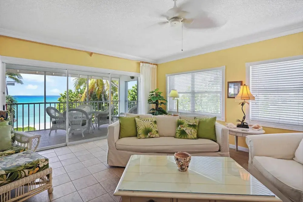 Aqua Bay Club Condos - Chambres