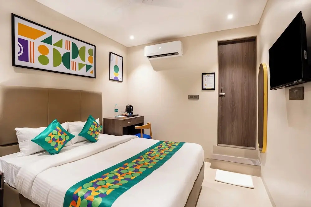 Standard Double room (full double bed)