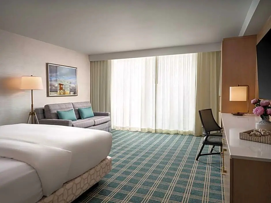 The Views Accessible Double room (full double bed)