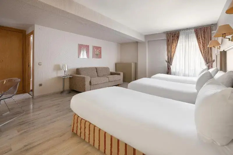 Crisol Almirante Bonifaz - Chambres