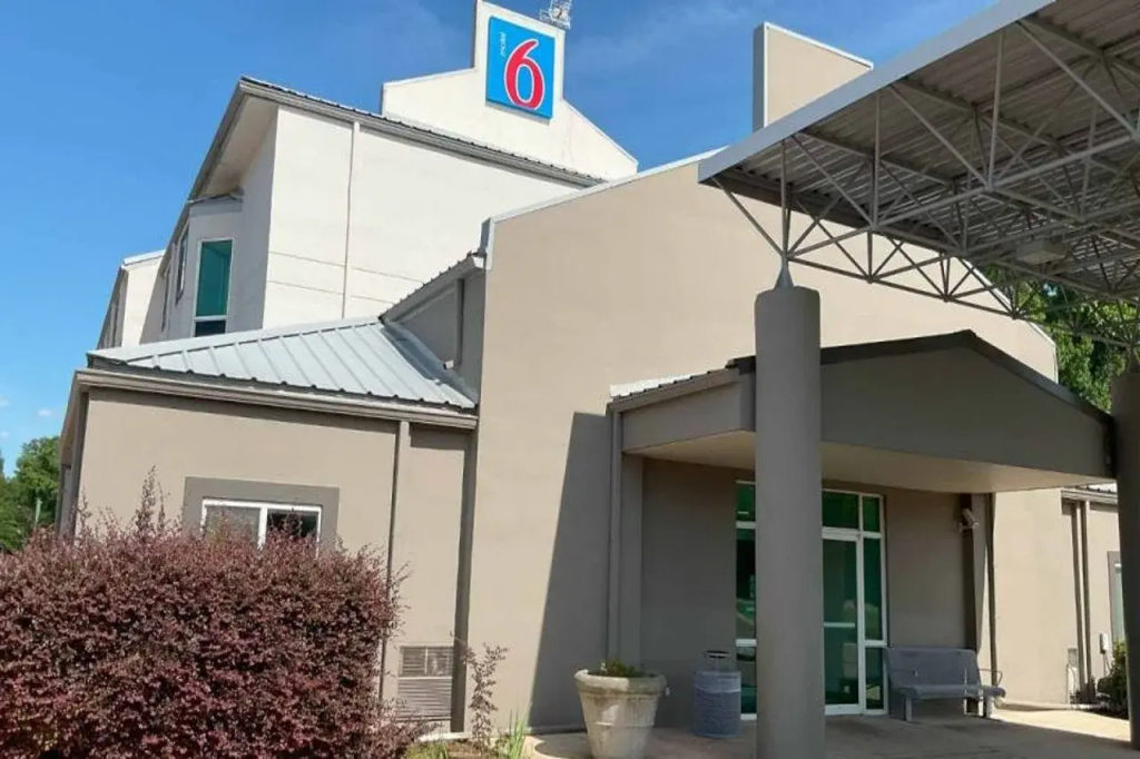 Motel 6 Jackson Airport, Pearl