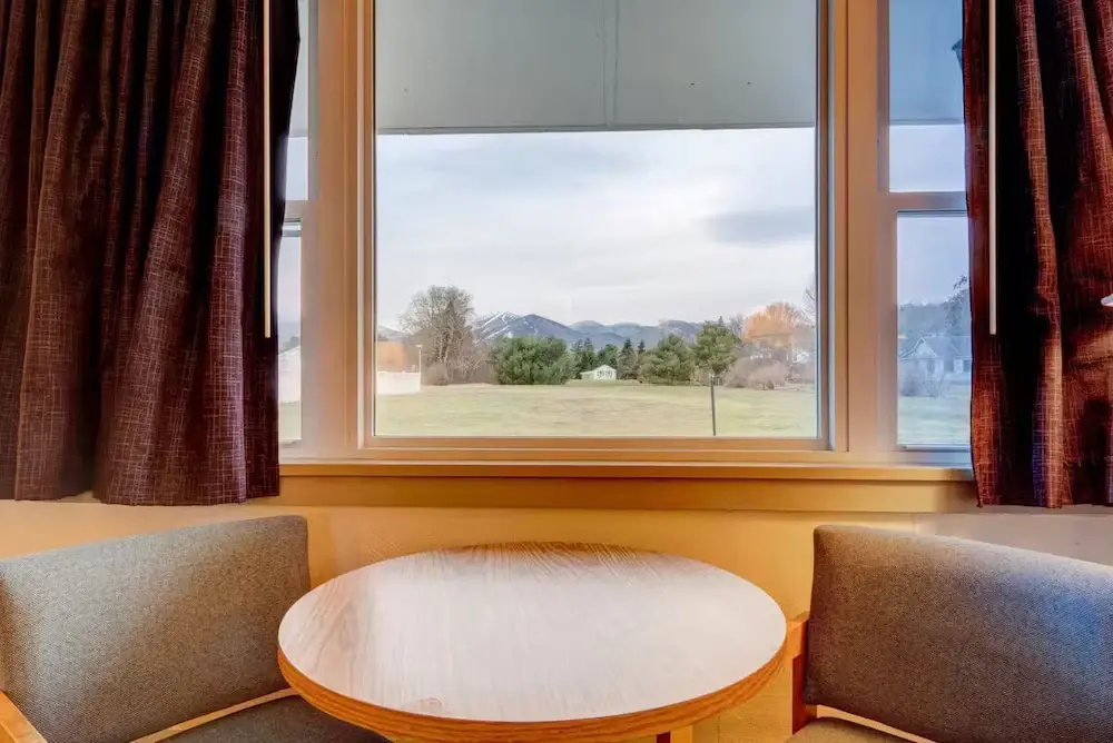 Comfort room
