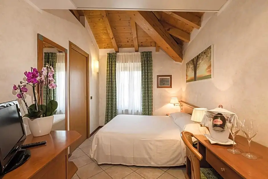 Hotel Corte Regina - Chambres