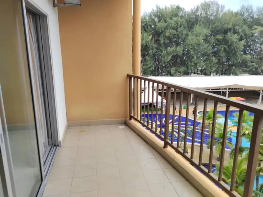 Balcony & Terrace