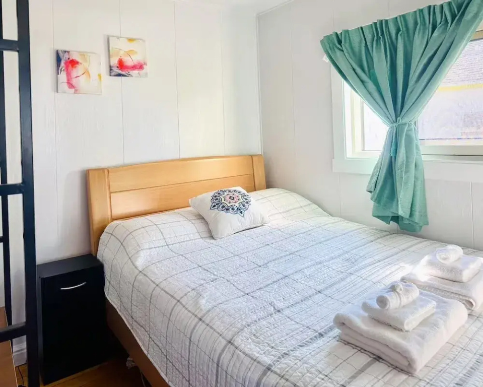 Economy Cottage